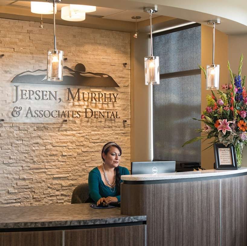 Jepsen, Murphy & Associates Dental Reception